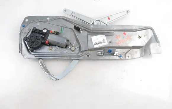 Volvo S70 V70 V70 XC Front door window regulator with motor 9152723