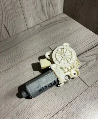 Mercedes-Benz CLK AMG A209 C209 Front door window regulator motor A2308200942