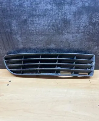 Audi A4 S4 B5 8D Front fog light trim/grill 4A0807346A