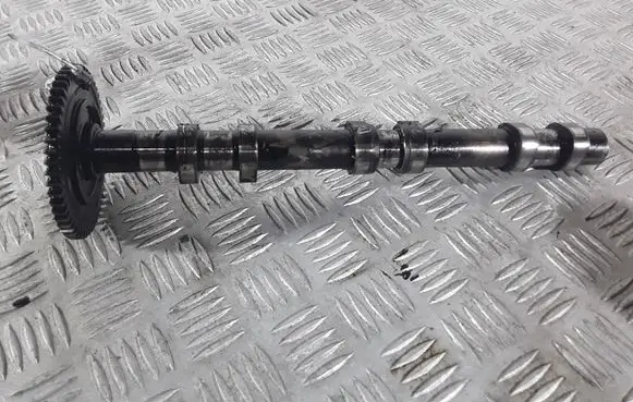 Mercedes-Benz S W222 Camshaft A64208