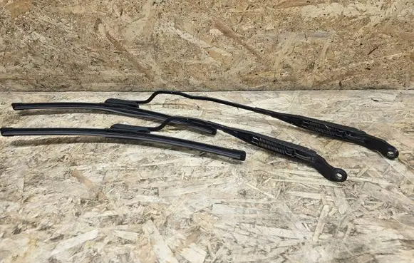 Maserati Coupe Front wiper blade arm 66241400 66241500