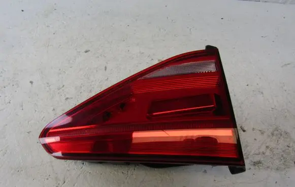 Volkswagen Touran III Tailgate rear/tail lights 5TA945093D