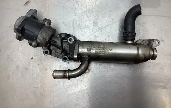 Jaguar XF X250 EGR valve cooler 4R8Q9Y493AM 81930051 215987649