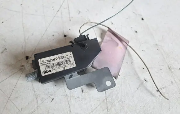Mercedes-Benz ML W163 Radio antenna A1638200089