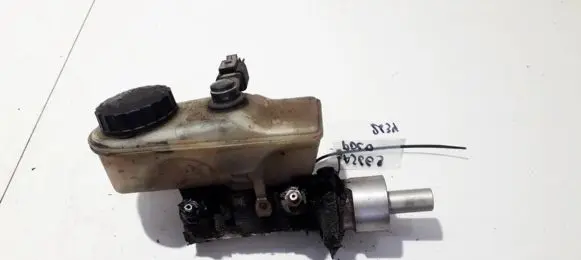 Volkswagen Polo II 86C 2F Master brake cylinder