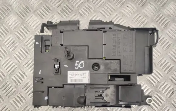 Volkswagen Touareg II Fuse box set 7P0937548F