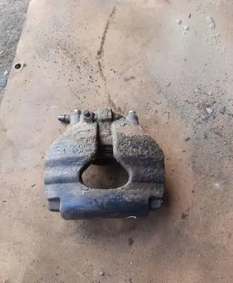 Volkswagen Transporter - Caravelle T5 Front brake caliper