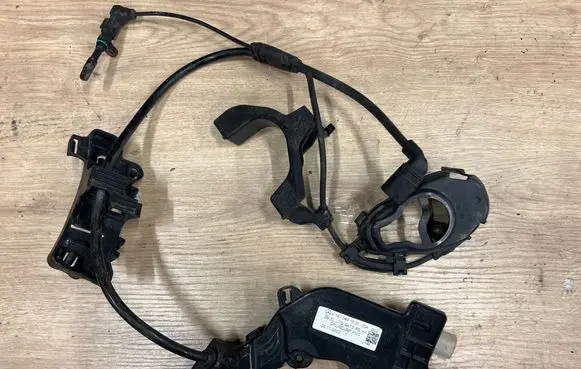 Mercedes-Benz GLE W167 ABS brake wheel speed sensor A1675401625 25112022
