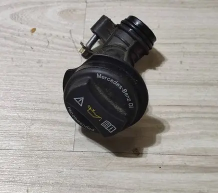 Mercedes-Benz A W177 Oil fill pipe A2820181100
