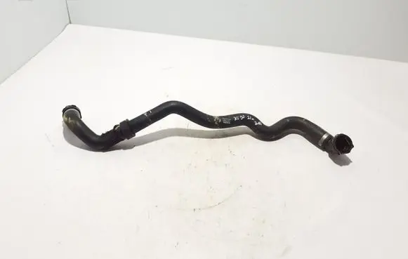 Volvo XC90 Engine coolant pipe/hose 32249345