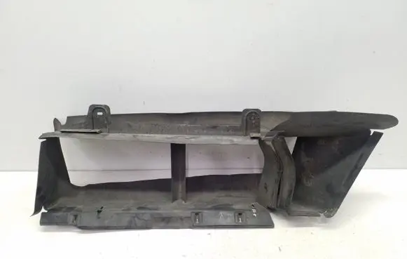 Ford Focus Intercooler air channel guide BM518314C