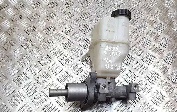 Peugeot 508 Master brake cylinder 9646960980