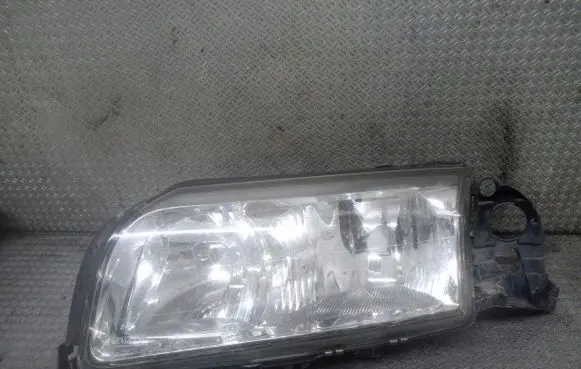 Volvo S80 Headlight/headlamp 8693557