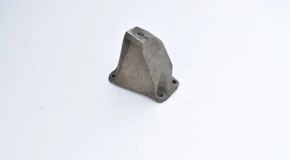 Audi A4 S4 B5 8D Gearbox mounting bracket 8D0399113L