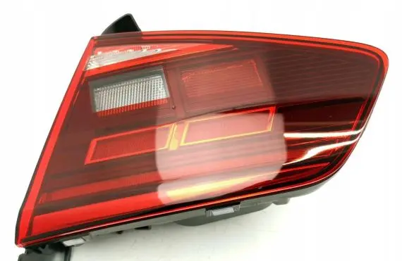 Volkswagen PASSAT B8 Rear/tail lights 3G5945094D