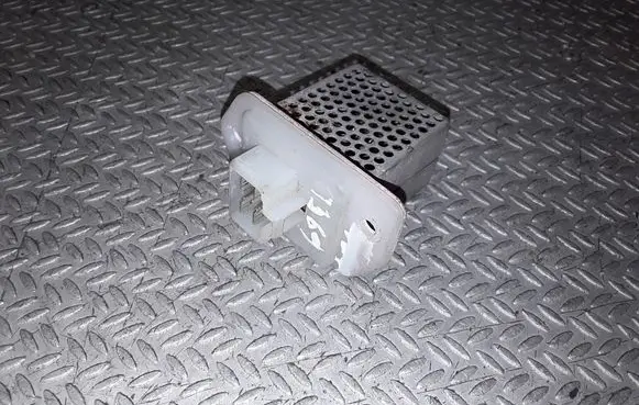 Heater blower motor/fan resistor