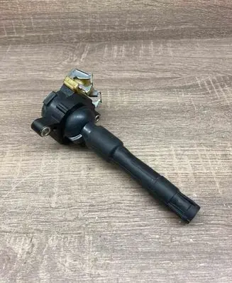 BMW 5 E39 High voltage ignition coil 11860T