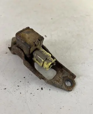 Toyota RAV 4 (XA20) Airbag deployment crash/impact sensor