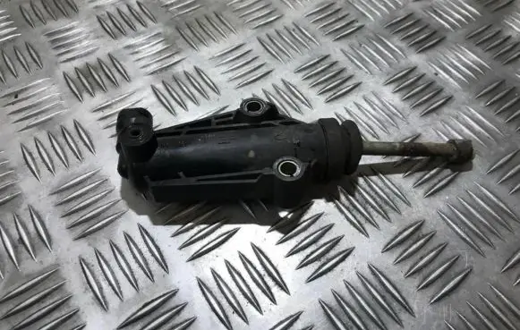 Clutch master cylinder