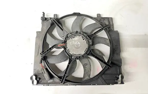 BMW 5 E60 E61 Radiator cooling fan shroud 772601621 5529003 0470140483