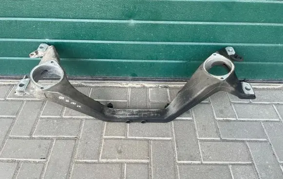 Audi Q7 4L Front subframe 7L6199207B