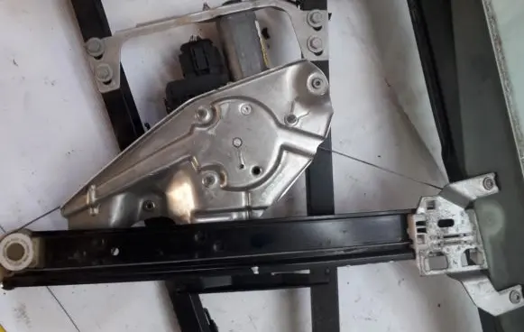 Audi A6 S6 C5 4B Sliding door window regulator with motor 4B0839397B