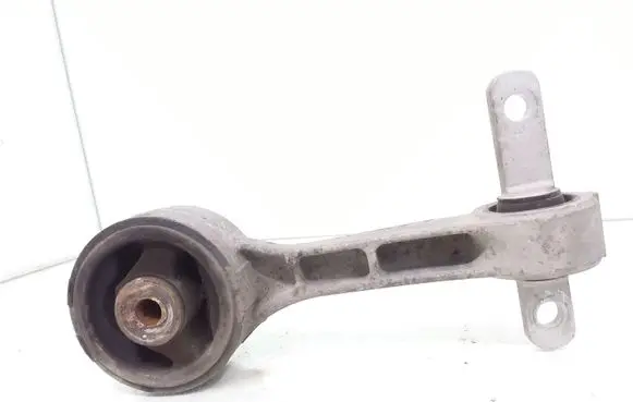 Engine mount bracket