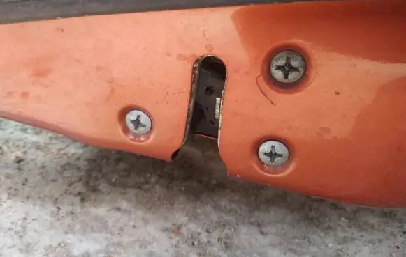 Nissan Note (E11) Rear door lock