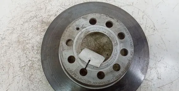 Volkswagen Golf V Rear brake disc 82B0018
