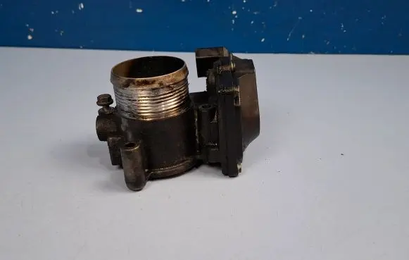 Audi Q5 SQ5 Throttle valve 03L128063D A2C53337753