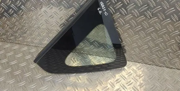 Toyota Verso Rear side window