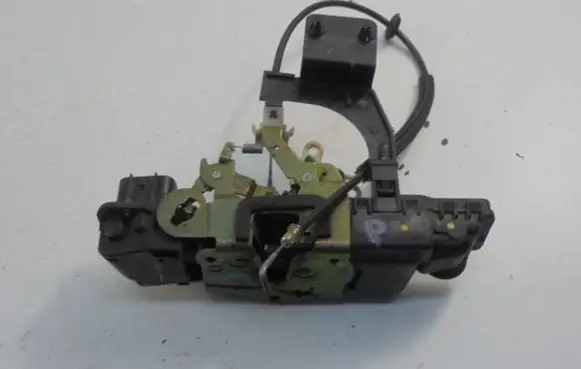 Fiat Stilo Front door lock 46786777