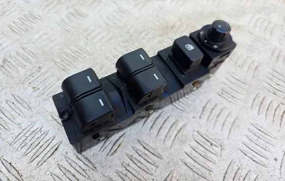 Mazda 6 Door control unit/module GKM166350A