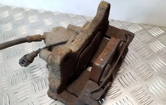 Skoda Yeti (5L) Front brake caliper