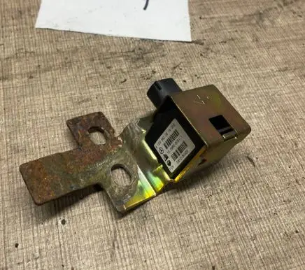 Mercedes-Benz ML W163 ESP acceleration yaw rate sensor A1635420618 0610130456 10098000511