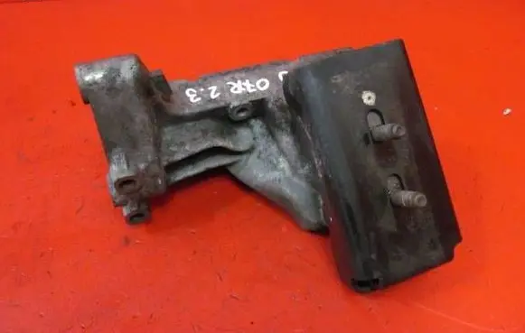 Iveco Daily 35 - 40.10 Engine mounting bracket 500376599