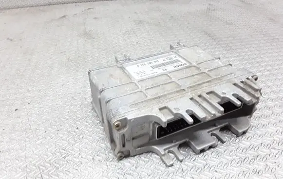 Volkswagen Golf III Engine control unit/module 3A0907311A 0261203591