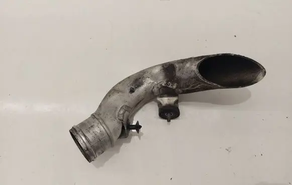 Volkswagen Touran II Air intake duct part 1K0129565