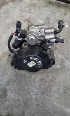 Mercedes-Benz GLC X253 C253 Fuel injection high pressure pump 28447441 A6510702801