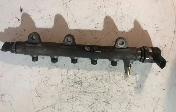 Renault Trafic II (X83) Fuel main line pipe 8200853678 H8200426550 0445214153