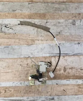 Volkswagen Touareg I Central locking motor 7L6827425