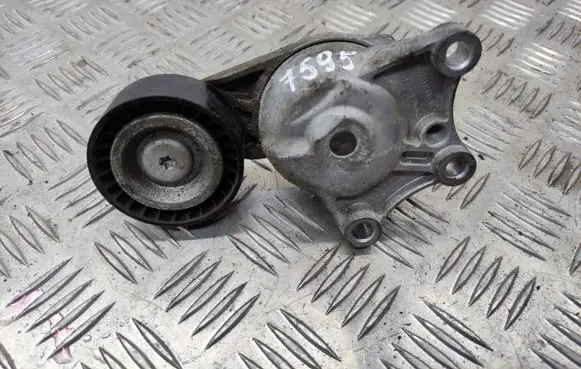 Peugeot 508 Alternator belt tensioner E5082A111560B