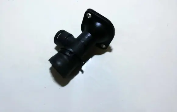 Audi A3 S3 8P Engine coolant pipe/hose 03g121121d 03g121121a