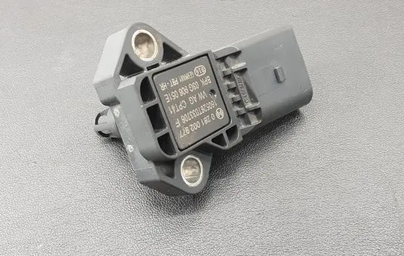 Volkswagen PASSAT B8 USA Air pressure sensor 0281002977 03G906051E