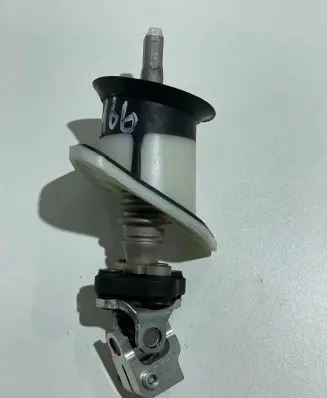 Steering wheel axle set