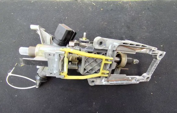 Steering wheel axle