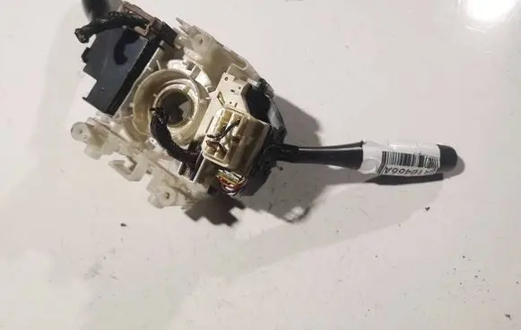 Wiper turn signal indicator stalk/switch