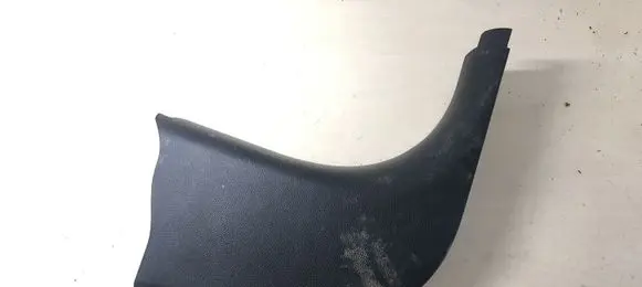 Foot area side trim