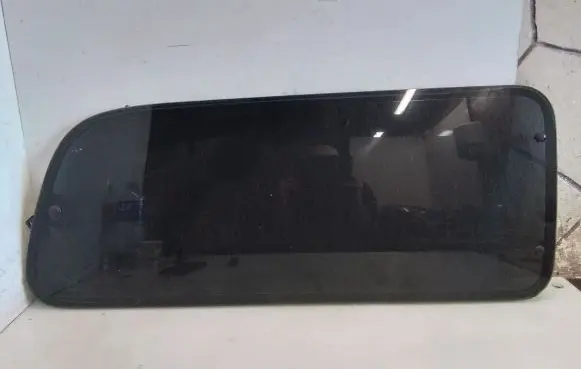 Hyundai H-100 Rear side window 43R00098