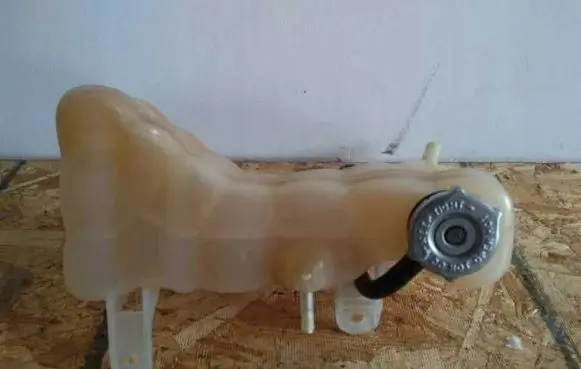 Dodge Charger Coolant expansion tank/reservoir 
